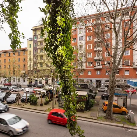 One Bedroom Of Comfort And Style In The Heart Of Apartment *